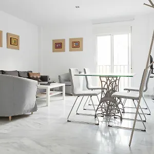 https://apartamento-gigantes-carreteria.es-andalucia.com